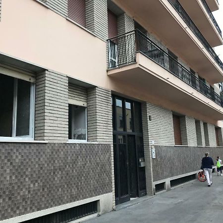 Accogliente Bilocale Milan Exterior photo